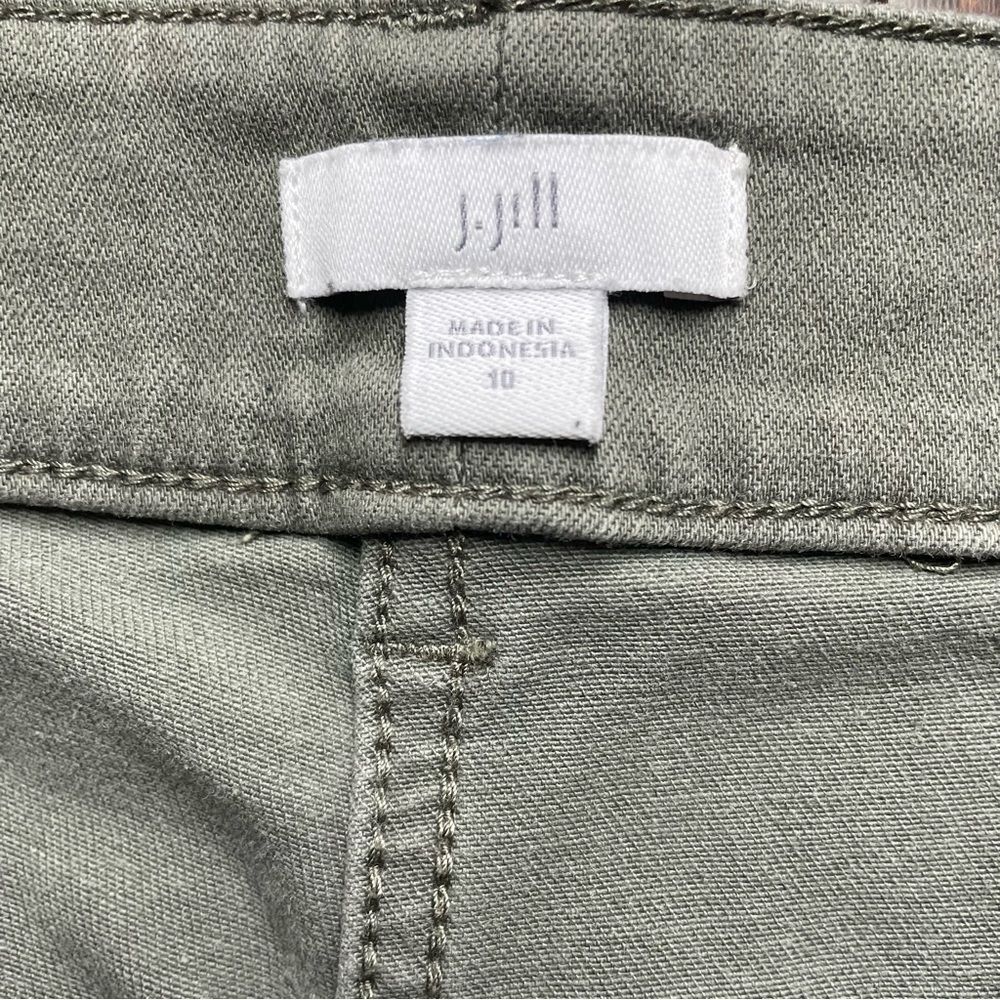 J. Jill Floral Embroidered Pants Womens size 10 Green Cotton Stretch - Picture 7 of 8